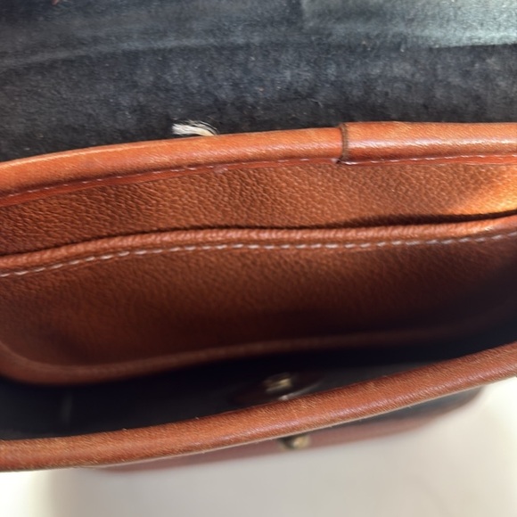 Vintage Dooney & Bourke black leather brown strap and accent mini crossbody - Picture 13 of 16